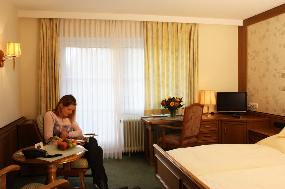 Hotel Hanses-Braeutigam Шмаленберг Екстериор снимка